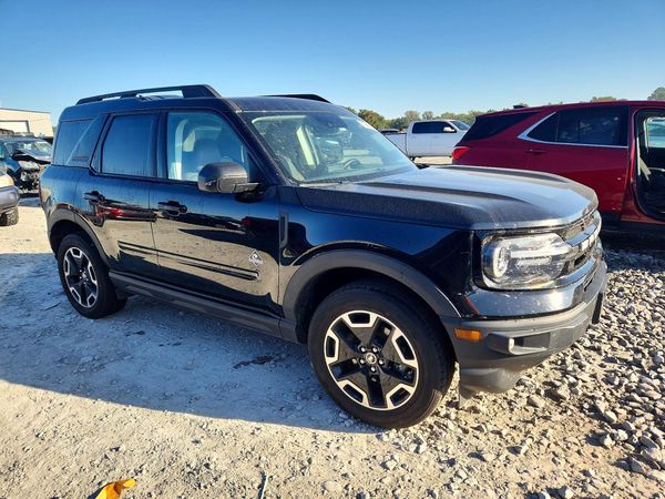 2021 FORD BRONCO Outer Banks — Passenger 3/4