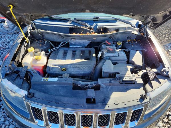 2015 JEEP COMPASS Sport — Engine bay