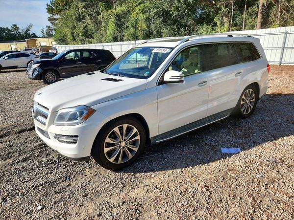 2015 MERCEDES-BENZ GL-CLASS GL450 — Front 3/4