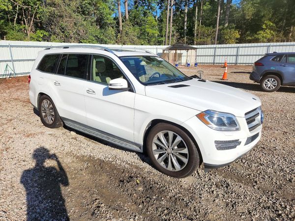 2015 MERCEDES-BENZ GL-CLASS GL450 — Passenger 3/4