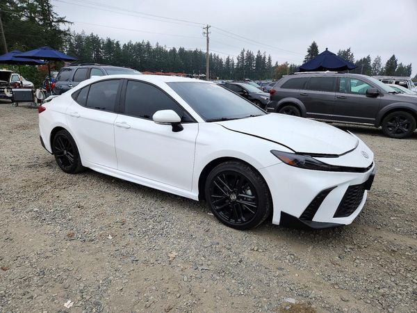 2025 TOYOTA CAMRY — Passenger 3/4