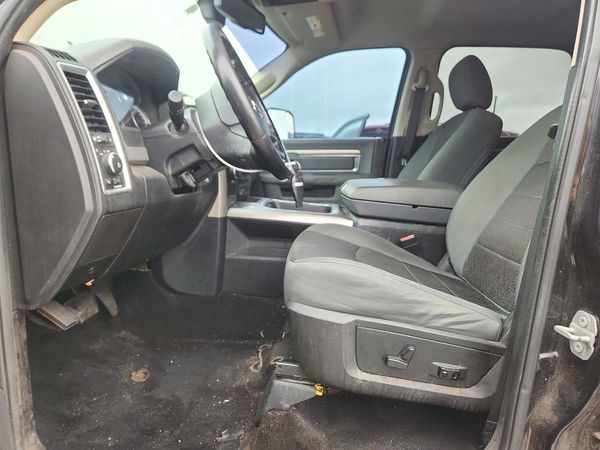 2017 RAM 1500 SLT — DENT