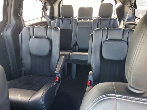 2016 DODGE GRAND CARAVAN SXT — SUVN