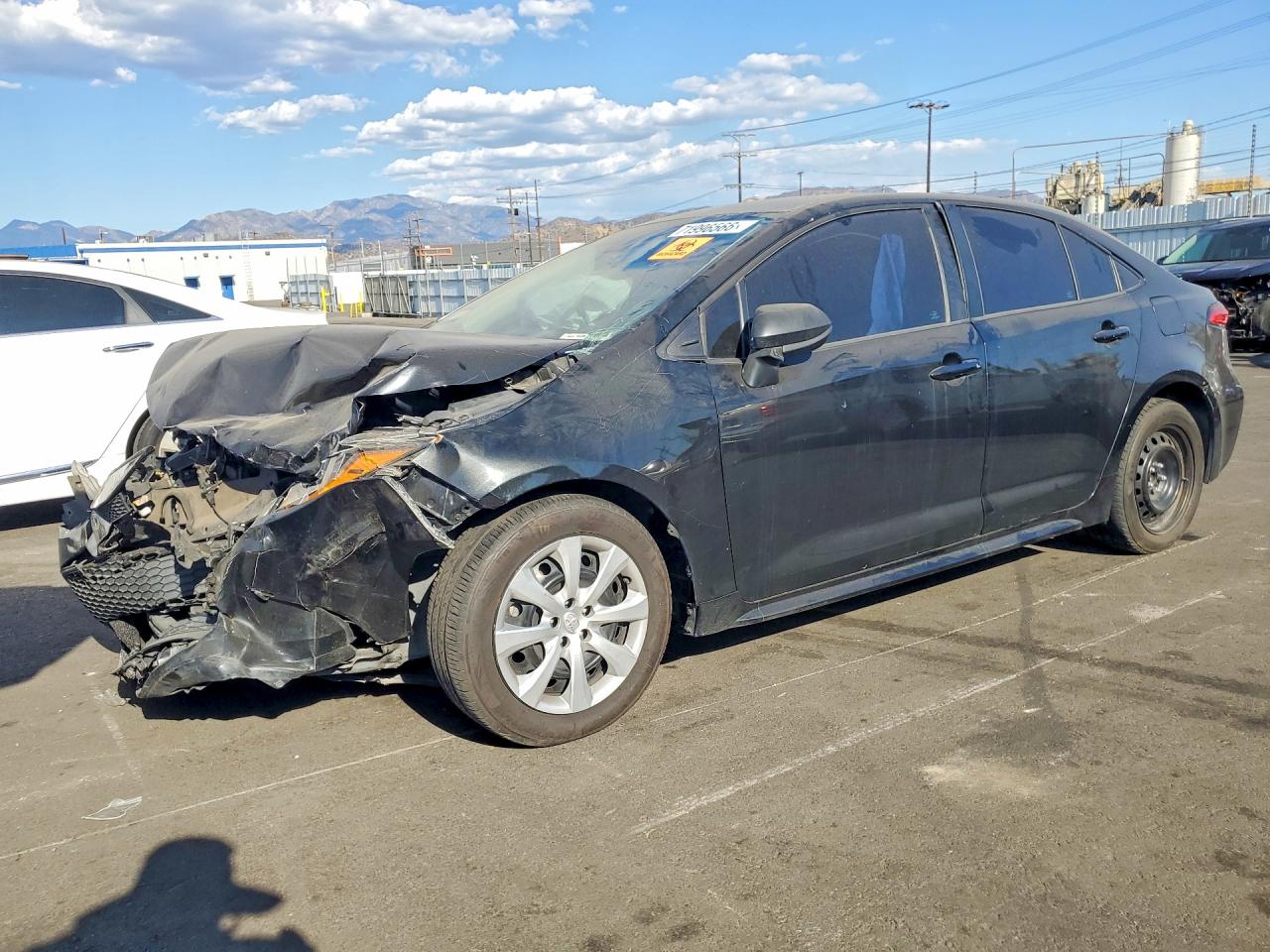 2020 TOYOTA COROLLA LE — Front 3/4