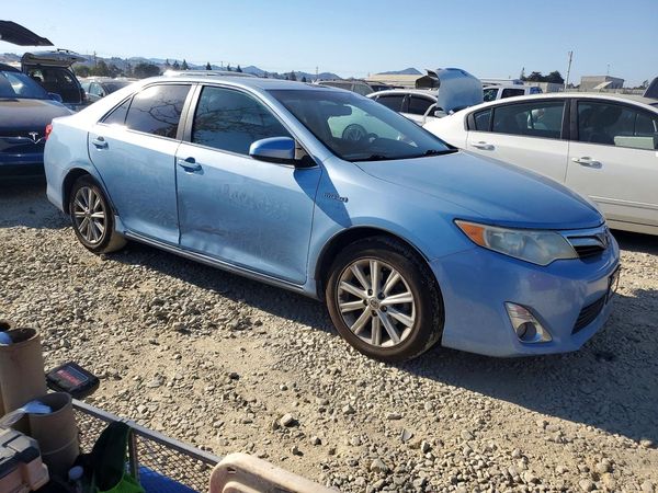 2013 TOYOTA CAMRY SOLA Hybrid — Passenger 3/4