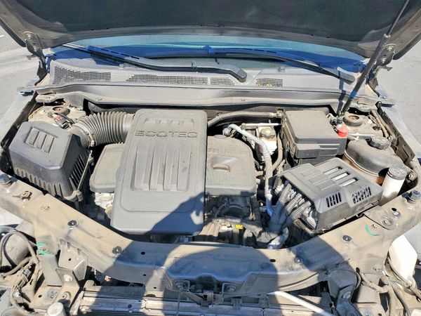 2017 CHEVROLET EQUINOX LT / FL — Engine bay