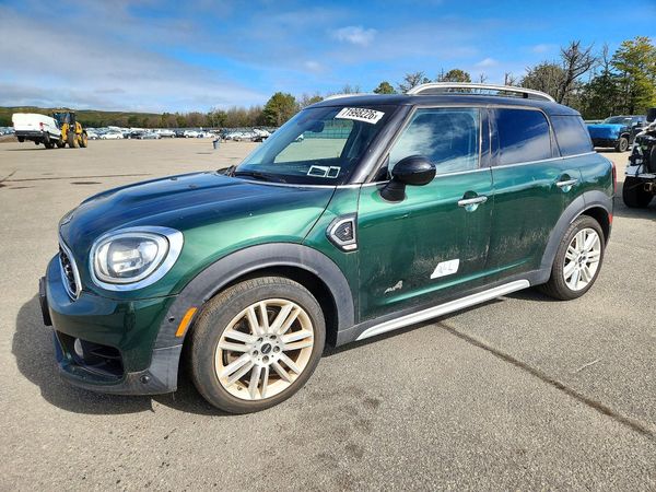 2017 MINI COOPER — Front 3/4