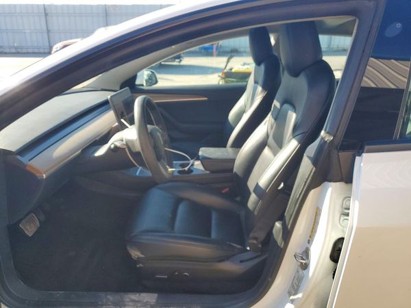 2022 TESLA MODEL 3 — DENT