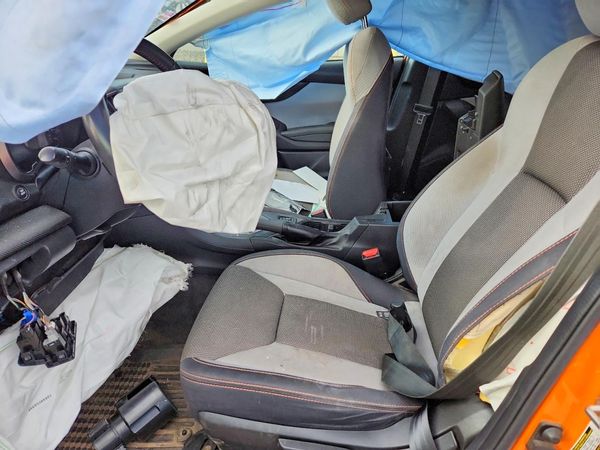 2019 SUBARU CROSSTREK — DENT