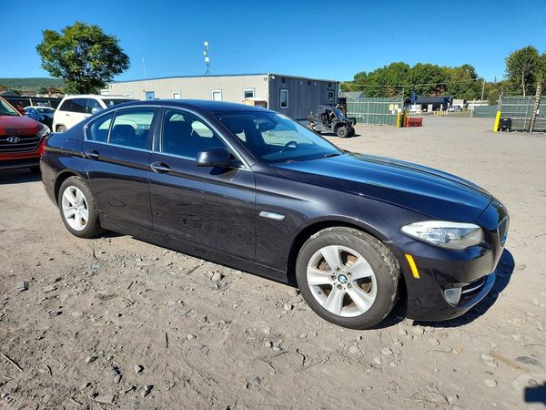 2013 BMW 528 — Passenger 3/4