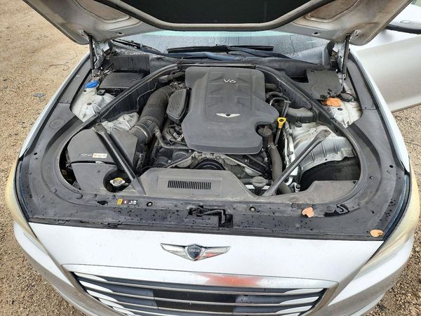 2017 GENESIS G80 — Engine bay