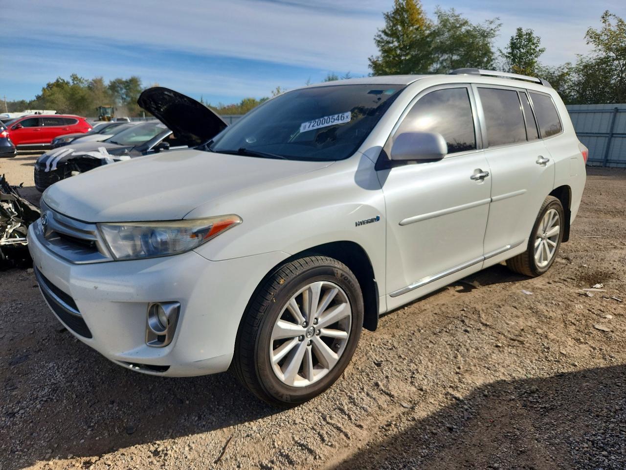 2012 TOYOTA HIGHLANDER Base/Hybrid — Front 3/4
