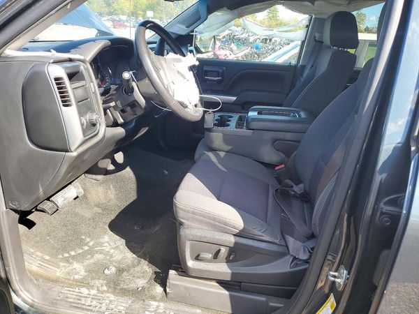 2017 CHEVROLET SILVERADO LT — DENT