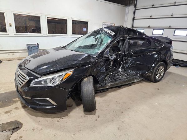 2016 HYUNDAI SONATA — Front 3/4