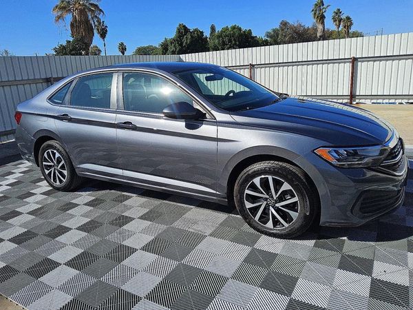 2024 VOLKSWAGEN JETTA S, S (AQ301 Trans) — Passenger 3/4
