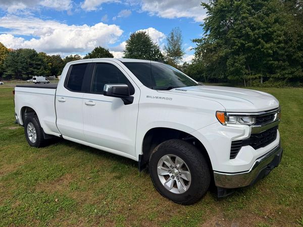 2022 CHEVROLET SILVERADO LT