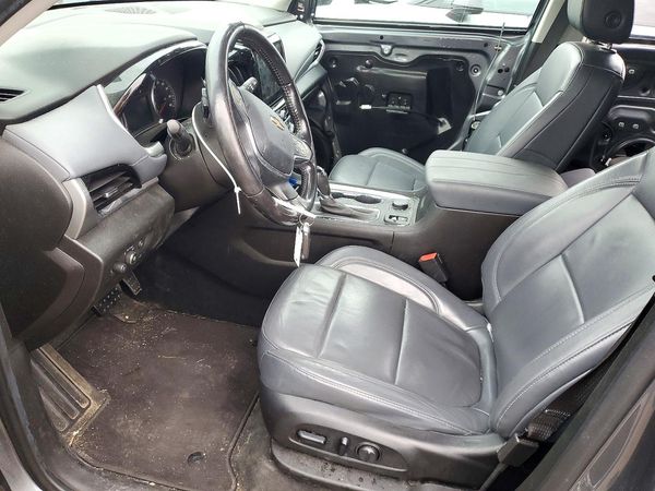 2020 CHEVROLET TRAVERSE LT — DENT