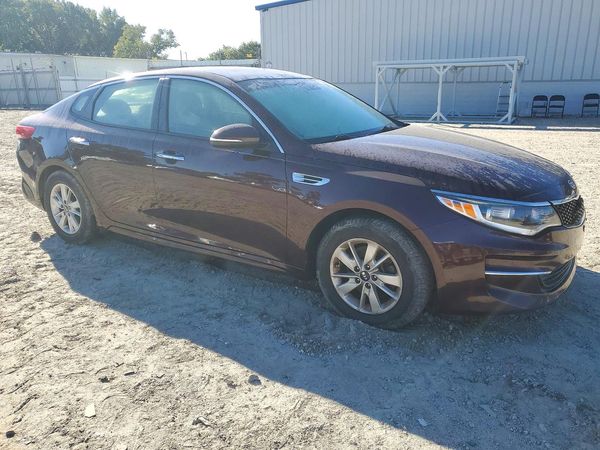 2018 KIA OPTIMA LX — Passenger 3/4