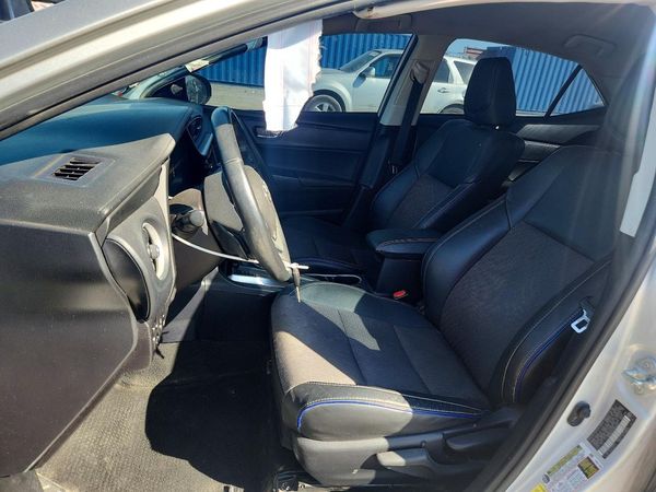 2017 TOYOTA COROLLA — DENT
