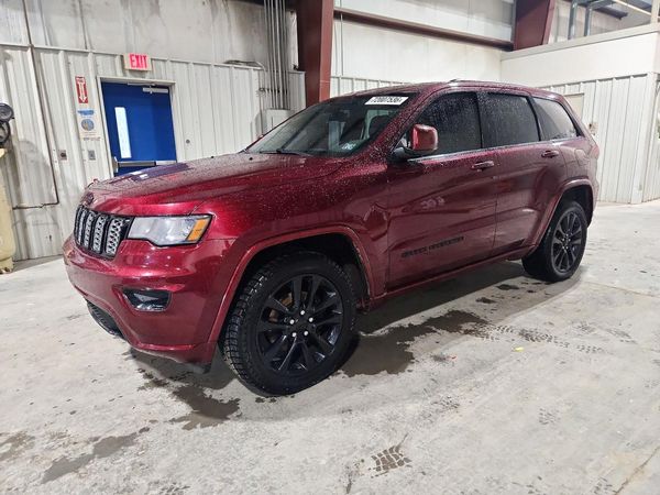 2018 JEEP CHEROKEE Laredo — Front 3/4