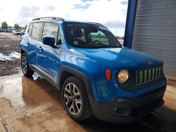 2015 JEEP RENEGADE — Passenger 3/4