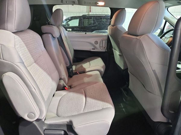 2026 TOYOTA SIENNA LE — PSRS