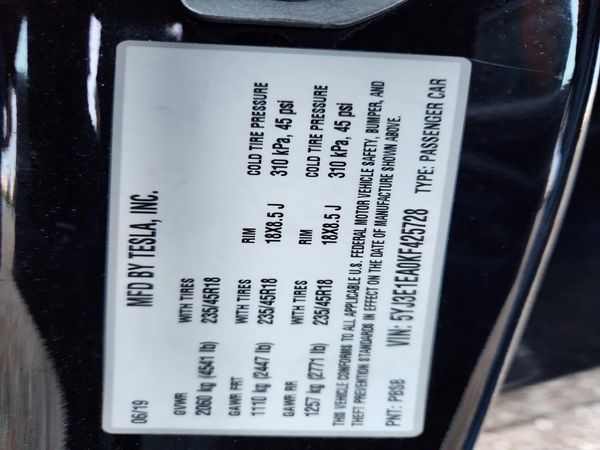 2019 TESLA MODEL 3 — VINS