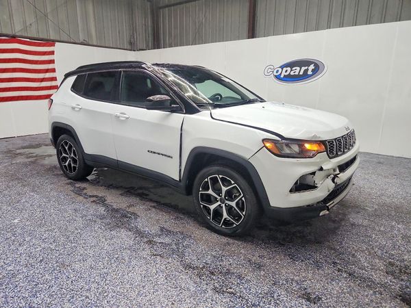 2025 JEEP COMPASS Limited — Passenger 3/4