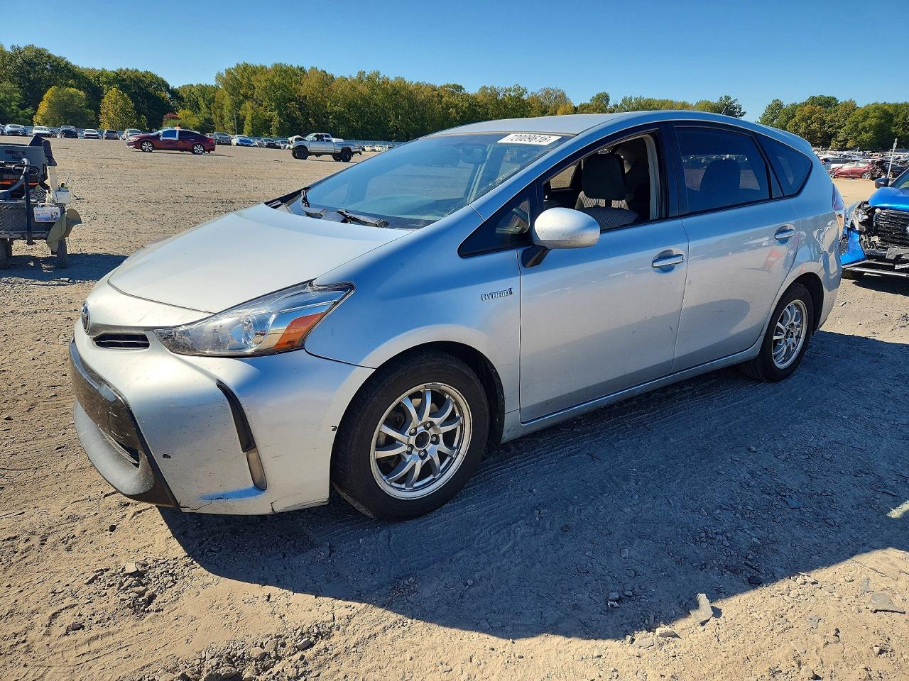 2015 TOYOTA PRIUS — Front 3/4