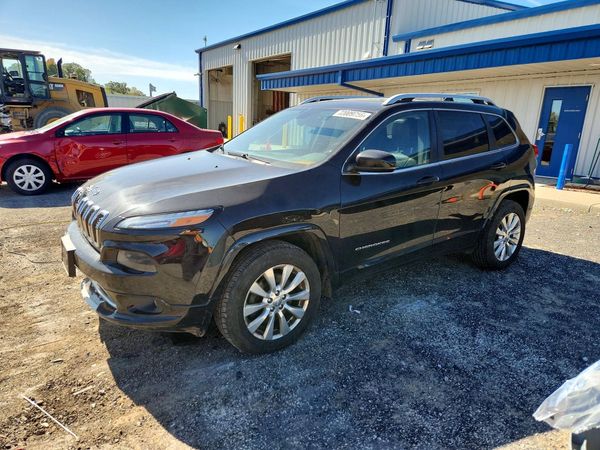 2017 JEEP CHEROKEE Overland — Front 3/4