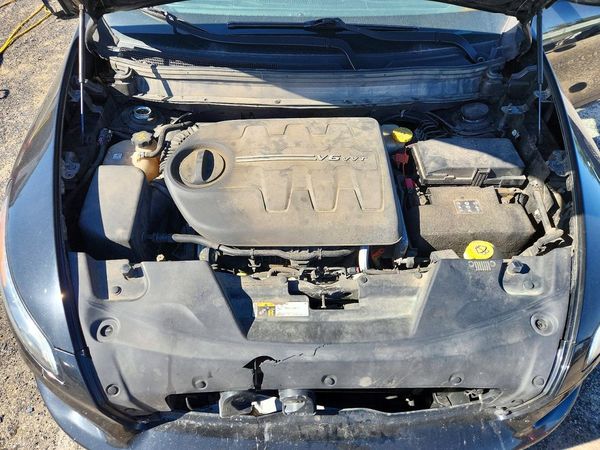 2017 JEEP CHEROKEE Overland — Engine bay
