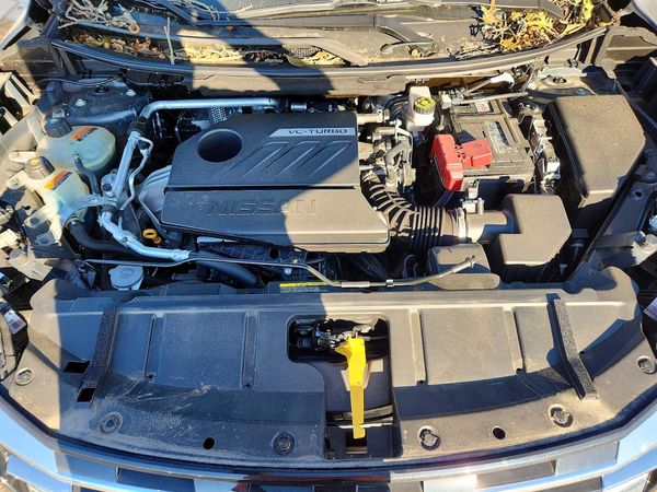 2024 NISSAN ROGUE SL — Engine bay