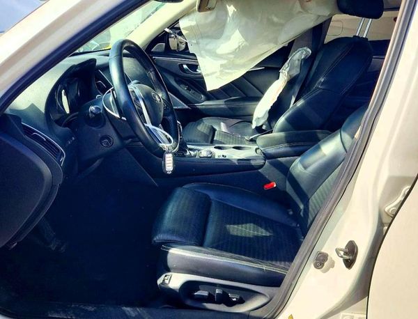 2020 INFINITI Q50 — DENT