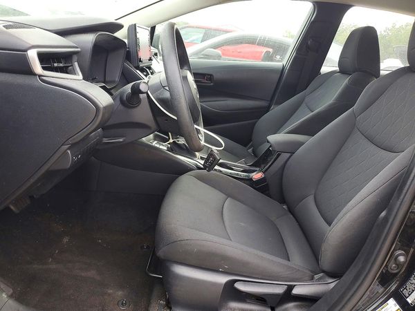 2022 TOYOTA COROLLA LE — DENT