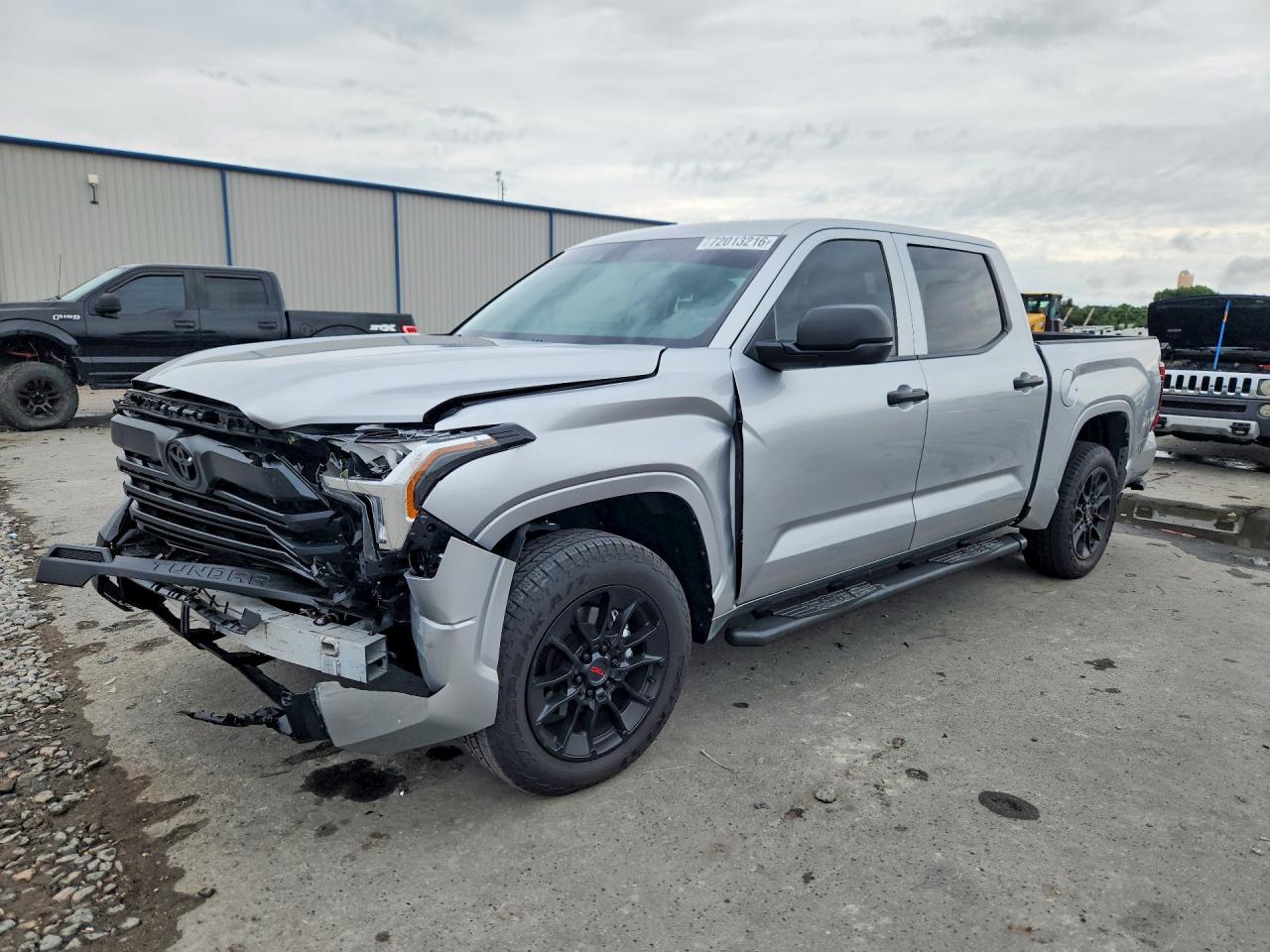 2026 TOYOTA TUNDRA SR — Front 3/4