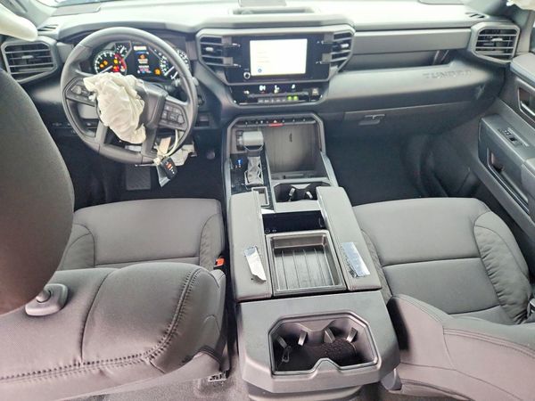 2026 TOYOTA TUNDRA SR — CKPT