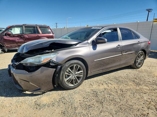 2016 TOYOTA CAMRY — DSFA — Front 3/4