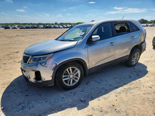 2015 KIA SORENTO GL — Front 3/4