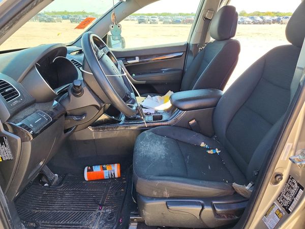 2015 KIA SORENTO GL — DENT