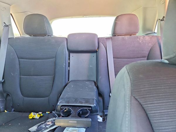 2015 KIA SORENTO GL — SUVN