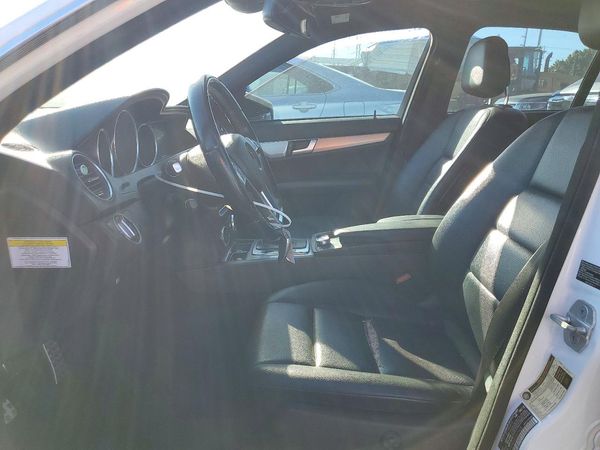 2013 MERCEDES-BENZ C C250 — DENT