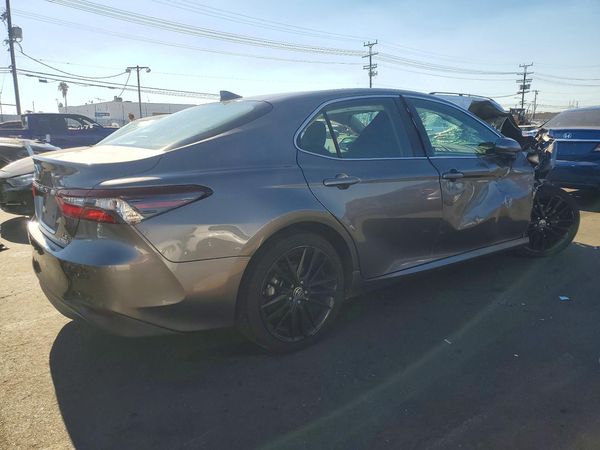 2021 TOYOTA CAMRY LE — PSRA