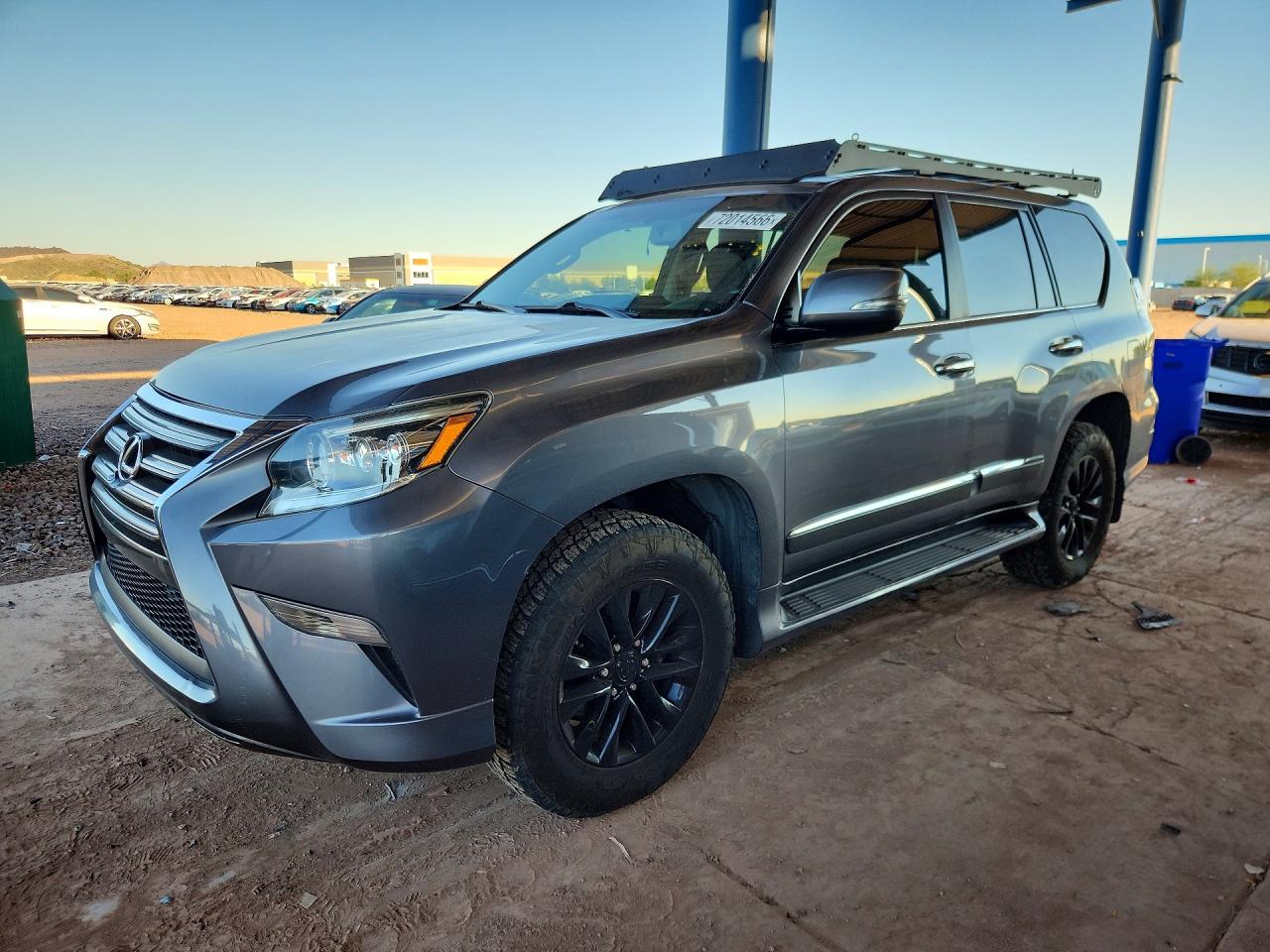 2015 LEXUS GX 460 — Front 3/4