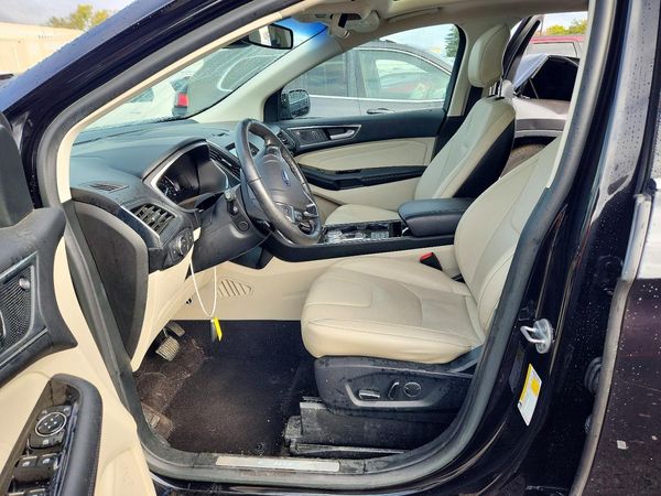 2019 FORD EDGE Titanium — DENT