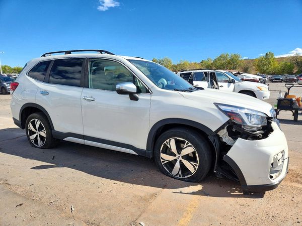 2019 SUBARU FORESTER — Passenger 3/4