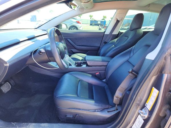 2020 TESLA MODEL 3 — DENT