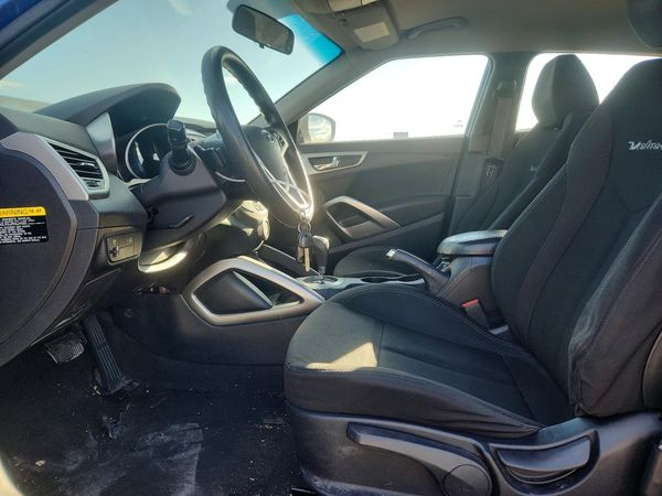 2016 HYUNDAI VELOSTER — DENT