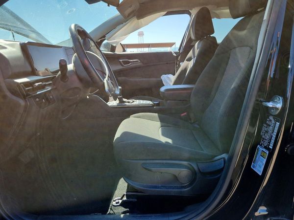 2026 KIA SPORTAGE LX — DENT