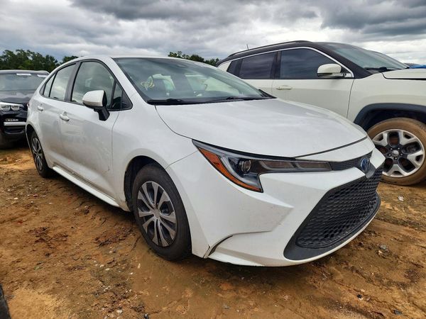 2022 TOYOTA COROLLA LE — Passenger 3/4