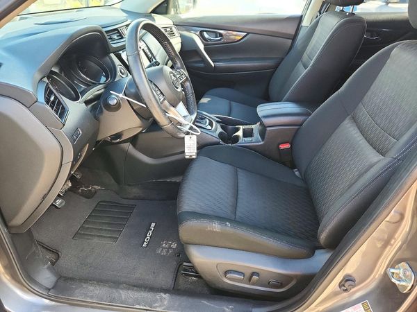 2018 NISSAN ROGUE — DENT